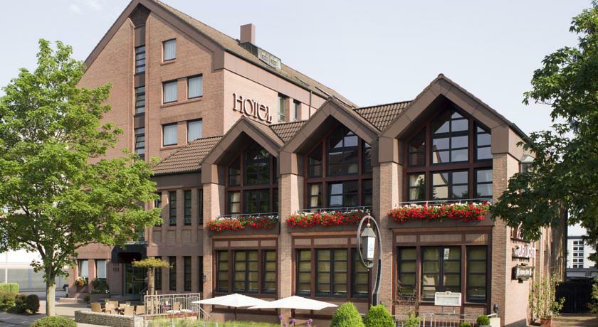 Leine Hotel Pattensen Extérieur photo